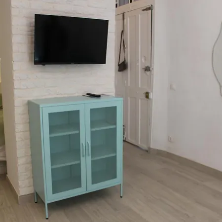 Iyourbasics Lovely Hinestrosa 23 Free Wifi&ac Appartement *